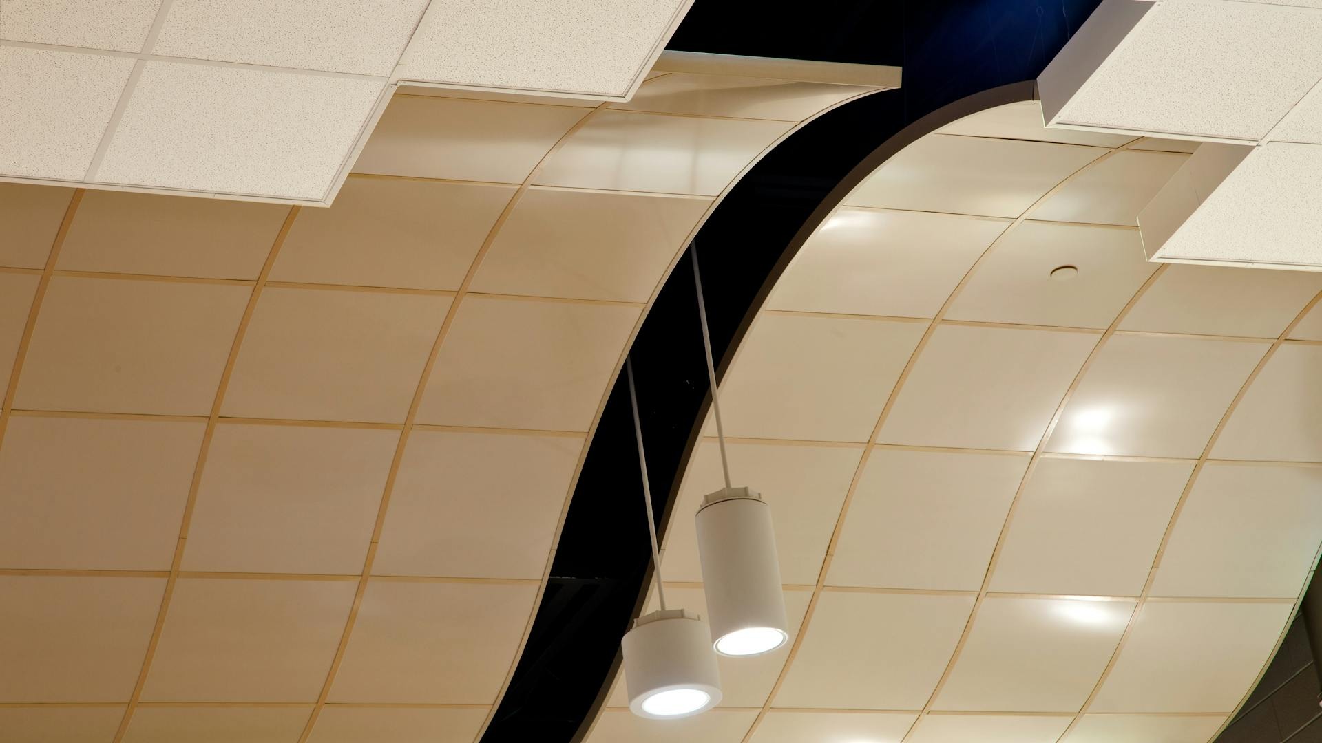 Rockfon® CurvGrid™ - Two-directional Curved Ceiling System