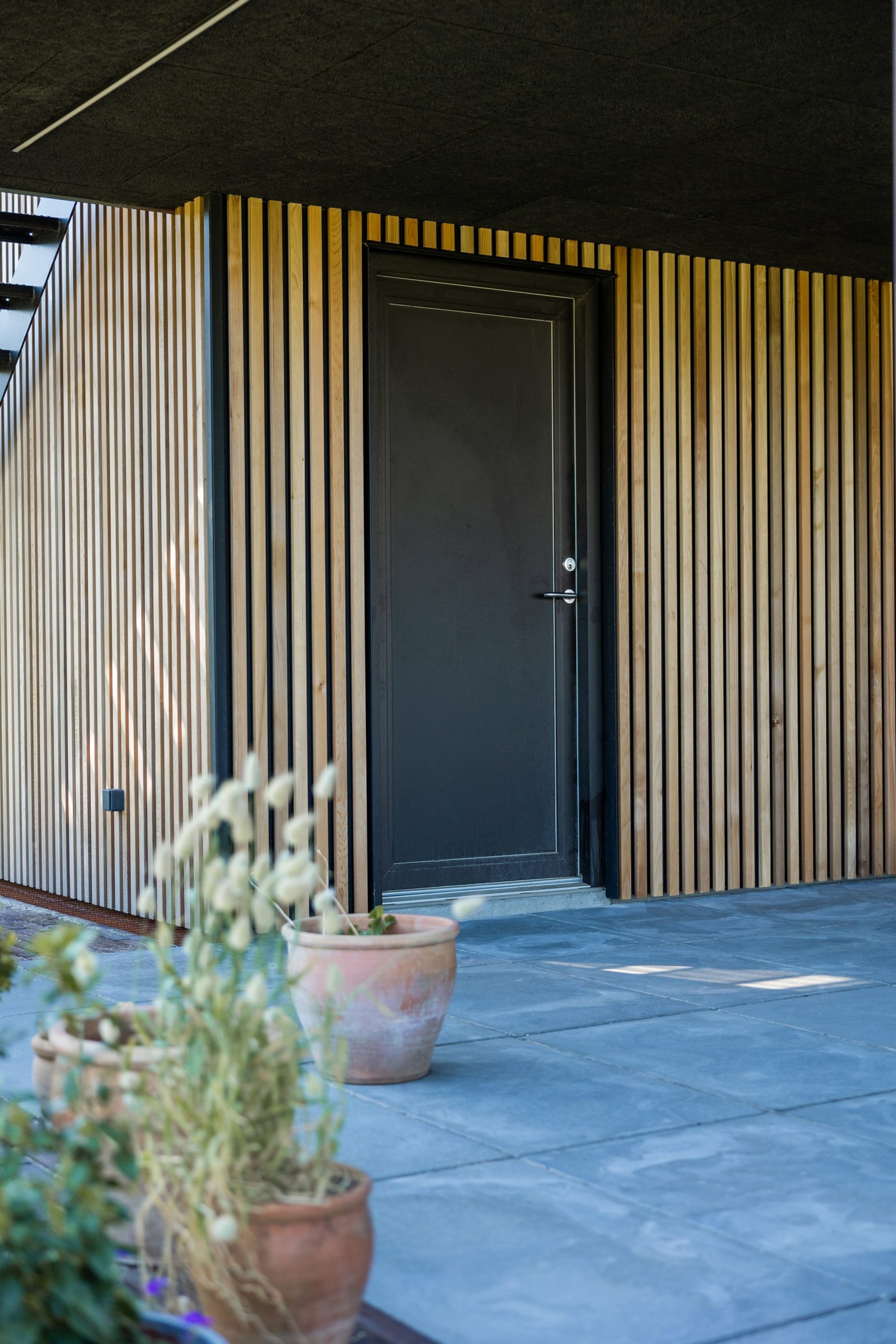 Schmitt&Co - Interlam Aluwood outdoor slat panels