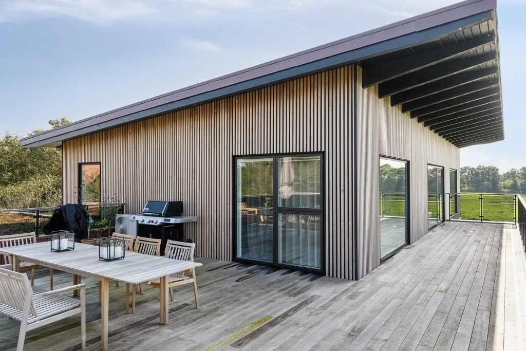 Schmitt&Co - Interlam Aluwood outdoor slat panels