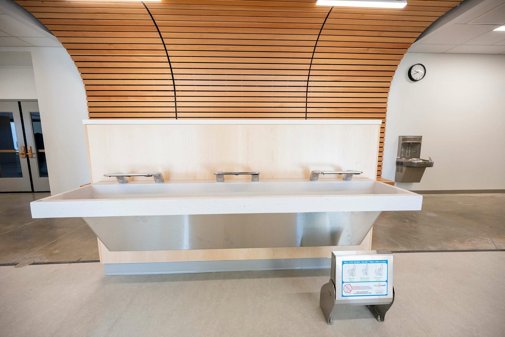 Schmitt&Co - Linea Ceilings - Natural wood wall and ceiling panels
