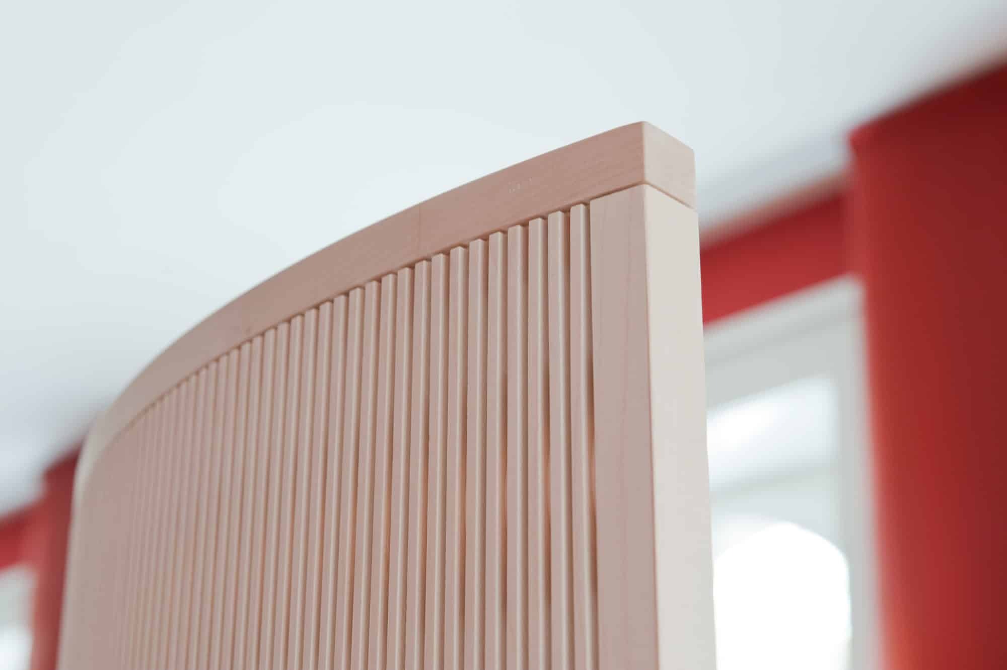 SchmittCo - flexible wood acoustic partition walls - JANUS maple detail