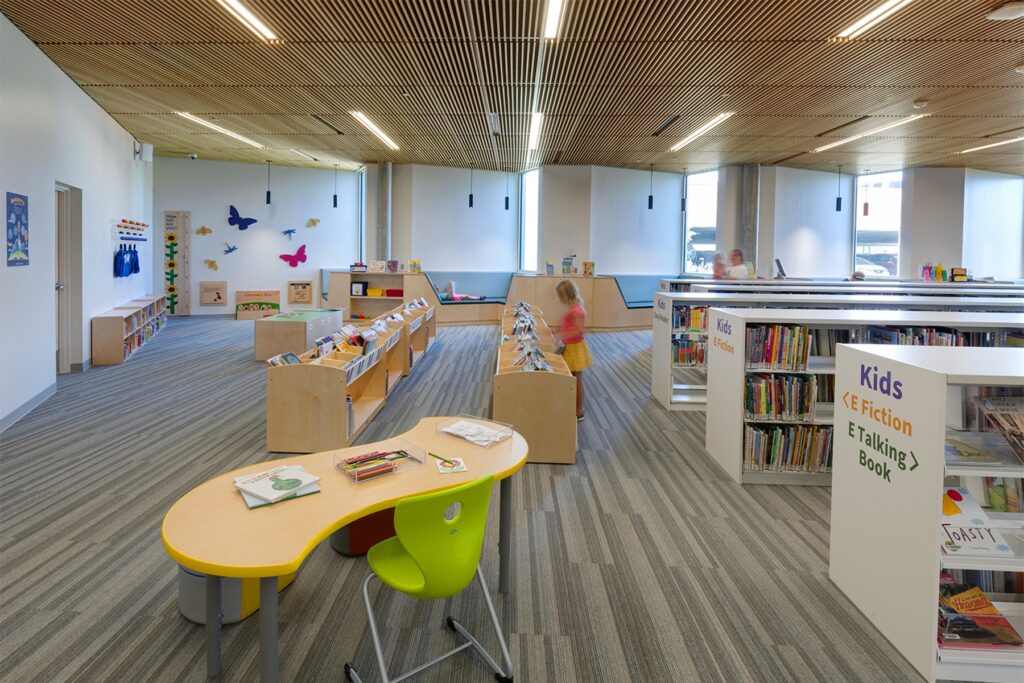 LINEA’s acoustic wood grille ceiling ideas for community interiors