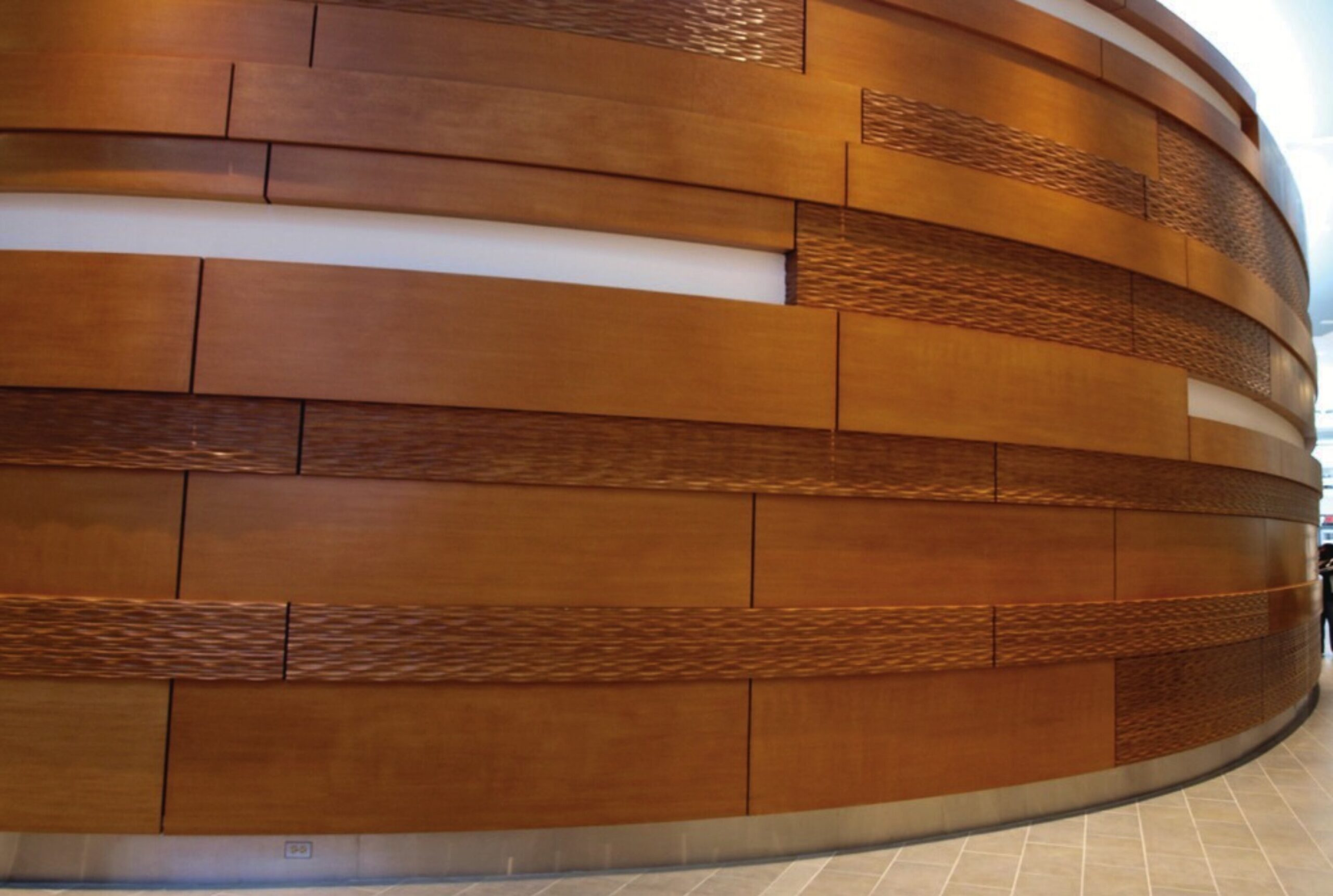 SchmittCo - Formglas Woodgrane - curved wall SchmittCo - Formglas Woodgrane - curved wall